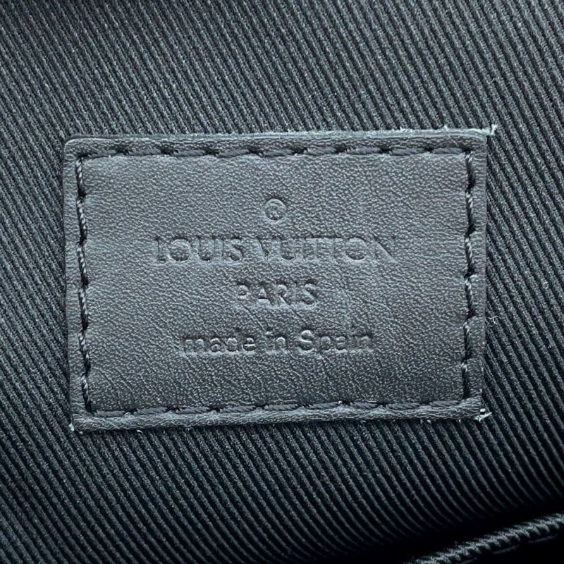 ルイヴィトン ショルダーバッグ ダミエ・アンフィニ ディストリクト N41035LOUIS VUITTON ヴィトン ブラック 黒 メンズ