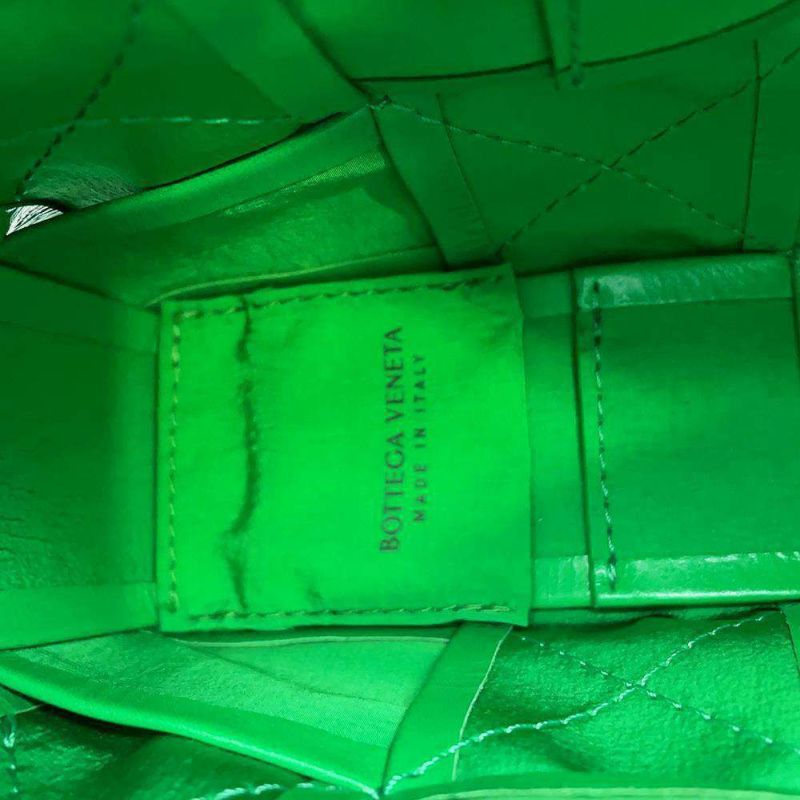 ボッテガヴェネタ ショルダーバッグ カセット イントレチャート 667298 BOTTEGA VENETA バッグ