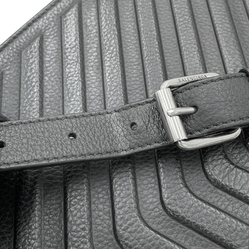 バレンシアガ ショルダーバッグ カーフラップ 679465 BALENCIAGA 黒