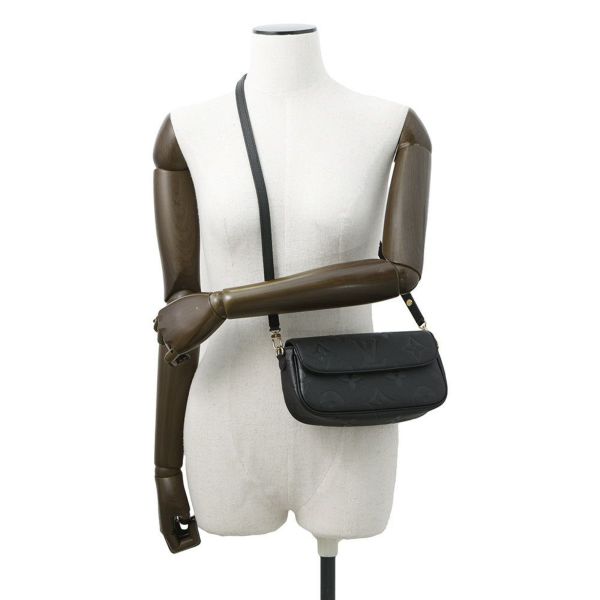 ルイヴィトン チェーンウォレット モノグラム・アンプラント ウォレット オン チェーン・アイビー M82154  2way 黒 ブラック