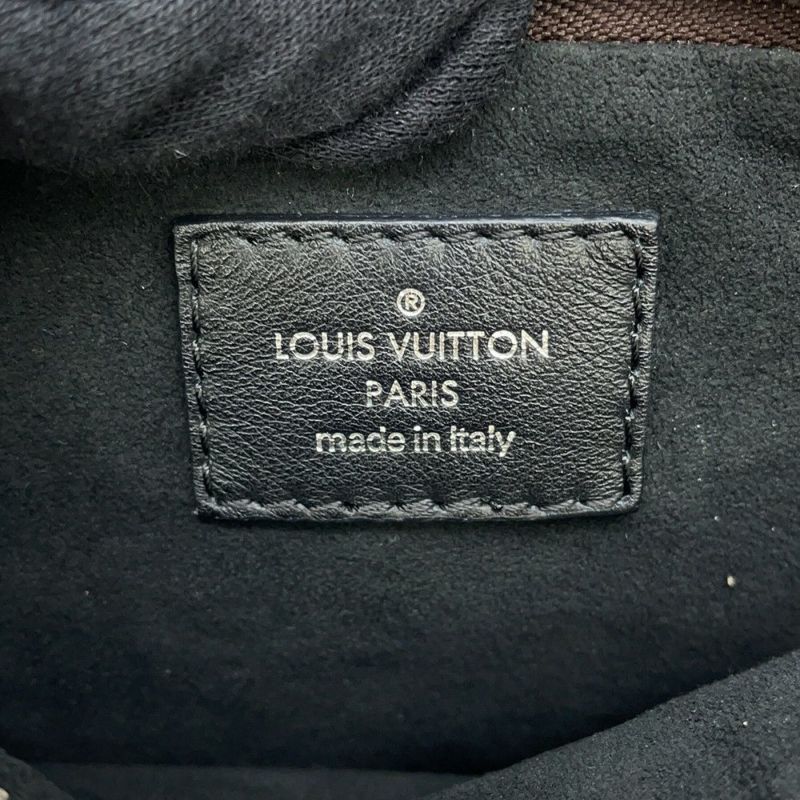 ルイヴィトン ショルダーバッグ モノグラム ポーチ・エクスプローラー M62232 LOUIS VUITTON