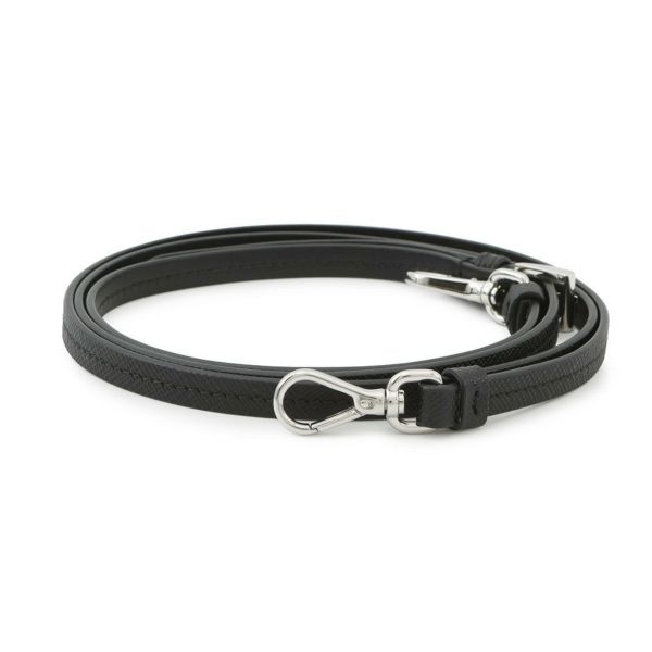 プラダ スマホケース サフィアーノ トライアングルロゴ iPhone16proケース ストラップ付き ラバー 1ZH209 PRADA 黒