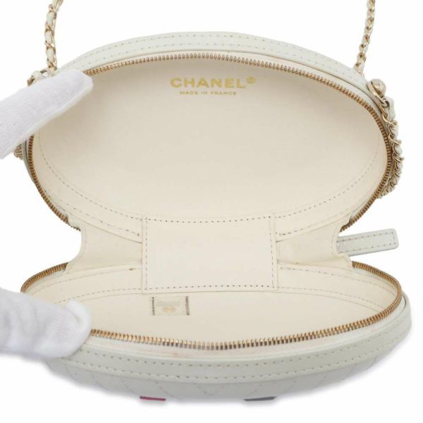 シャネル チェーンショルダーバッグ ラパウザ Vステッチ レザー CHANEL バッグ 白 タッセル LA PAUSA