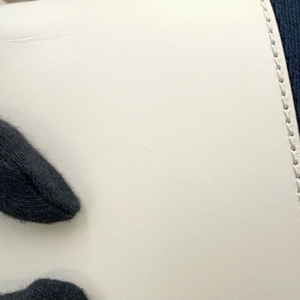 グッチ ショルダーバッグ シルヴィ レザー 421882 GUCCI 2way リボン 白