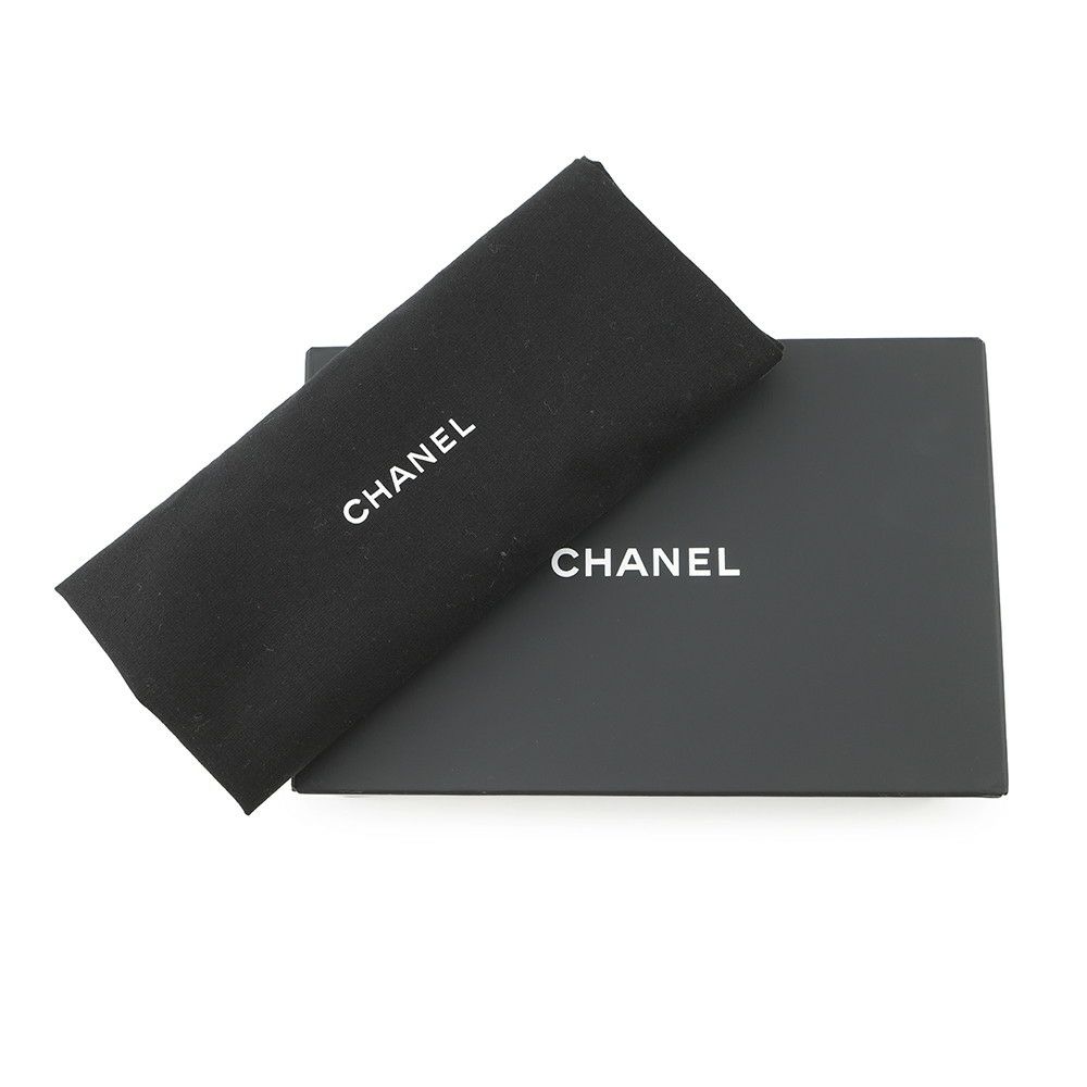 シャネル ポーチ マトラッセ ココマーク パテント CHANEL 小物入れ