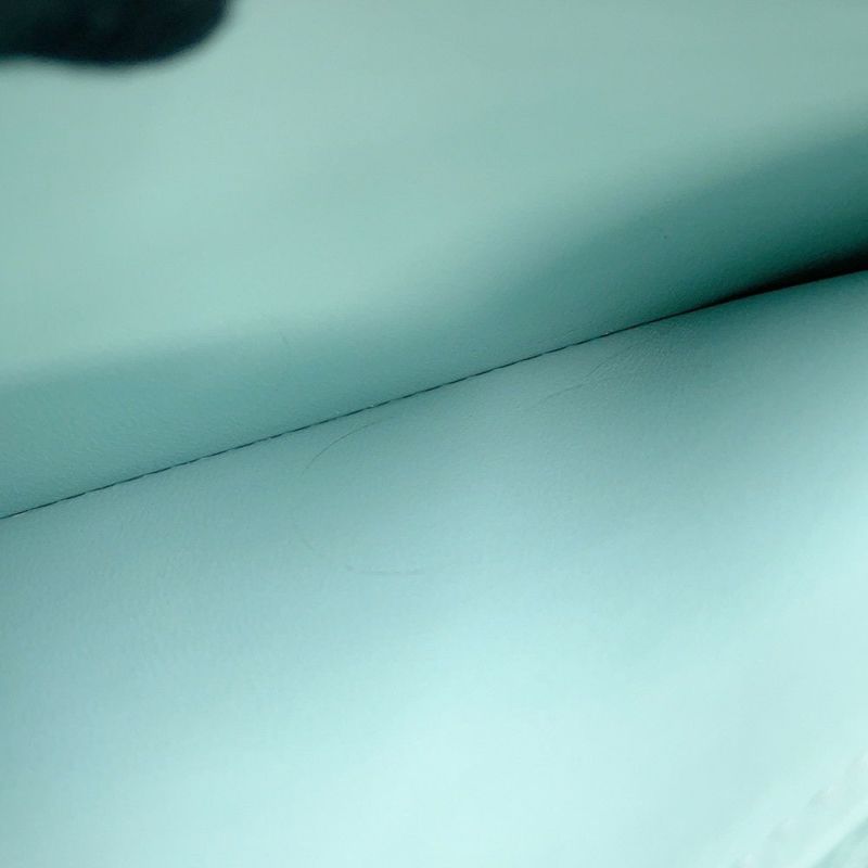 ルイヴィトン 長財布 トリヨンレザー LV ヴェルティカル ウォレット M81367 LOUIS VUITTON グレージュ