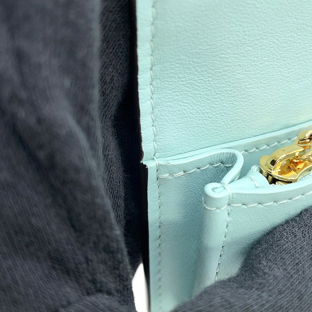 ルイヴィトン 長財布 トリヨンレザー LV ヴェルティカル ウォレット M81367 LOUIS VUITTON グレージュ