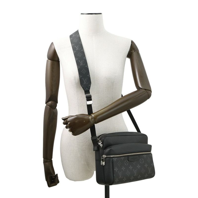 ルイヴィトン ショルダーバッグ タイガ/モノグラム・エクリプス アウトドア・メッセンジャーPM M30233 ヴィトン バッグ 黒 ブラック