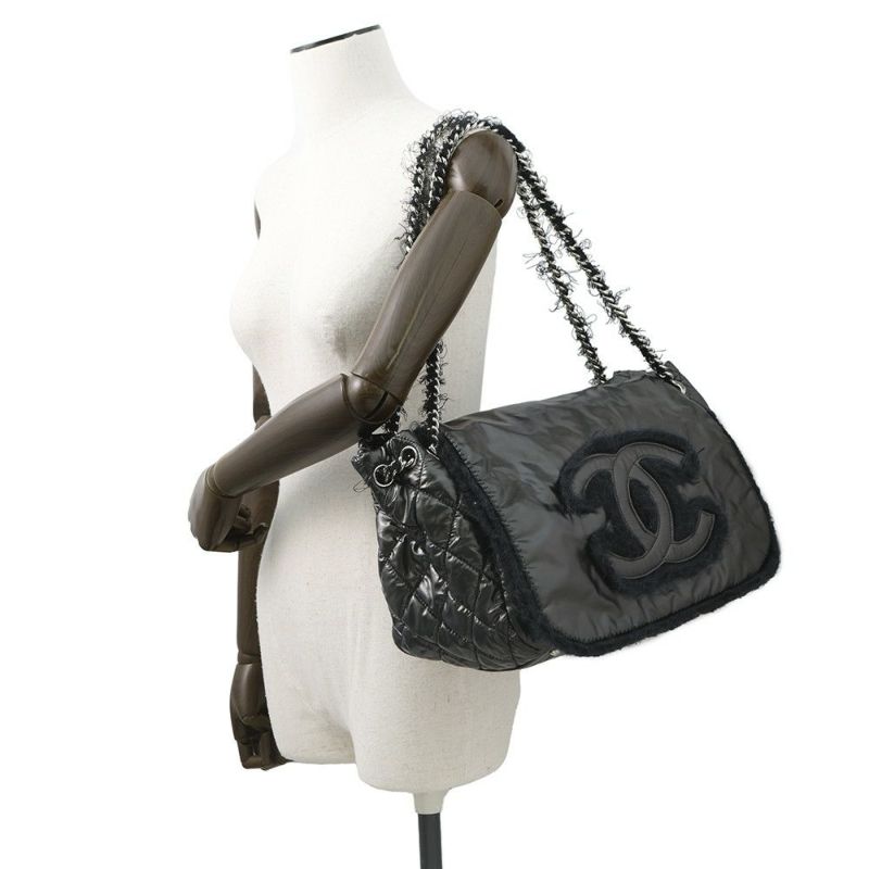 シャネル チェーンショルダーバッグ ココマーク マトラッセ ナイロン A49697 CHANEL