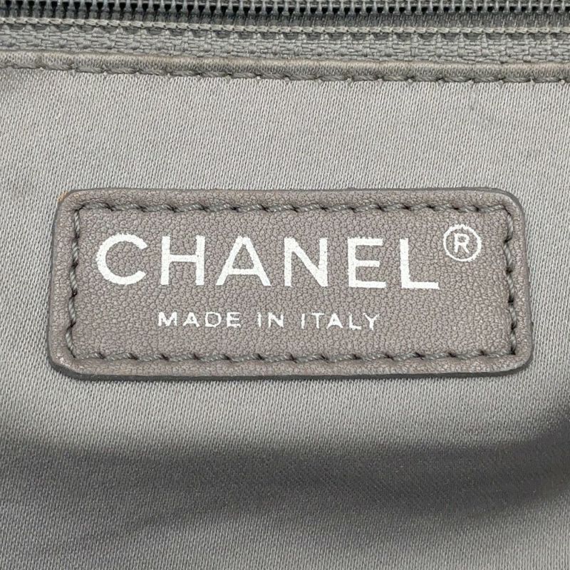シャネル チェーンショルダーバッグ ココマーク マトラッセ ナイロン A49697 CHANEL