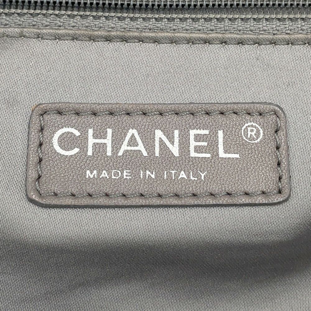 シャネル チェーンショルダーバッグ ココマーク マトラッセ ナイロン A49697 CHANEL