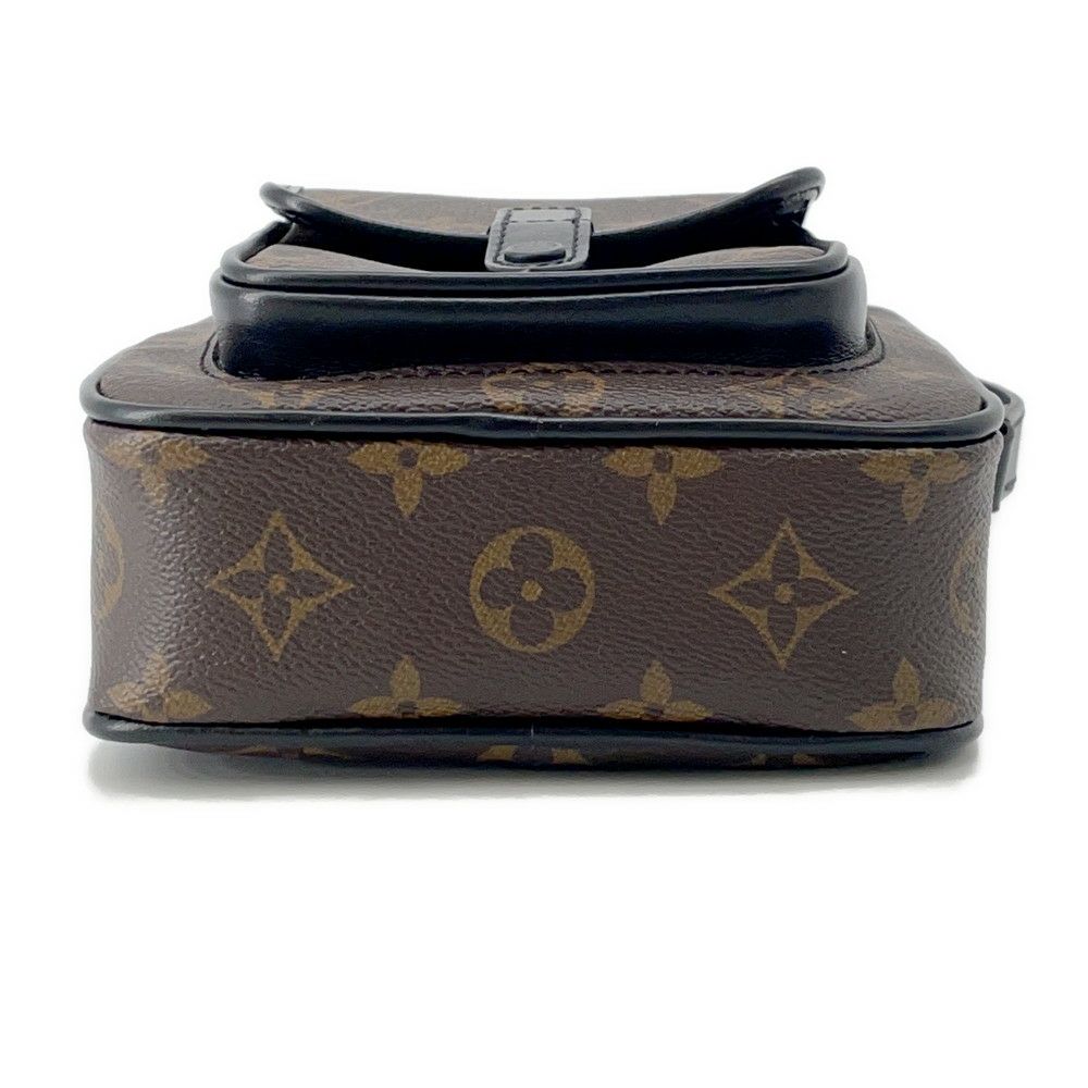 ルイヴィトン ショルダーバッグ モノグラム・マカサー クリストファー・ウエアラブル ウォレット M69404 LOUIS VUITTON 黒