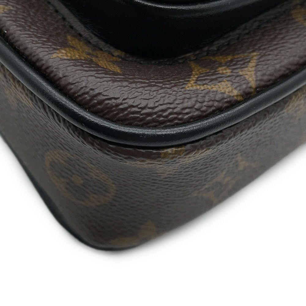ルイヴィトン ショルダーバッグ モノグラム・マカサー クリストファー・ウエアラブル ウォレット M69404 LOUIS VUITTON 黒