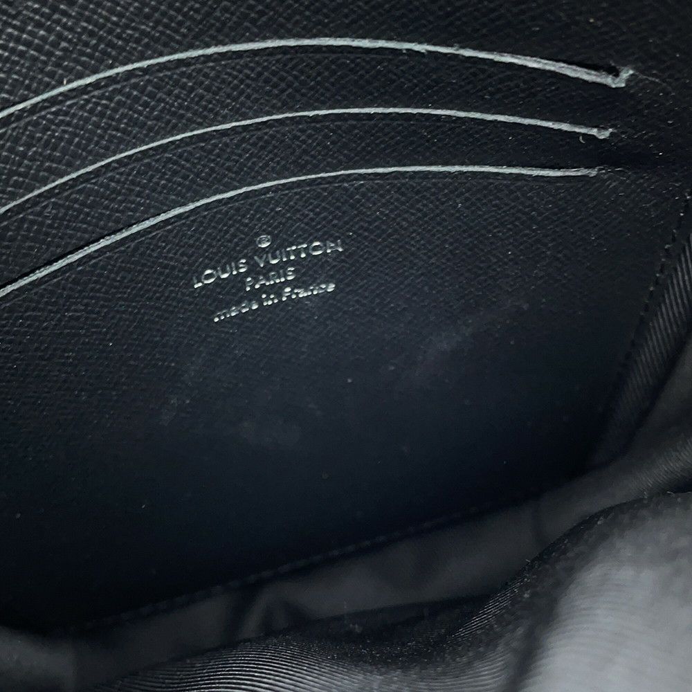 ルイヴィトン ショルダーバッグ モノグラム・マカサー クリストファー・ウエアラブル ウォレット M69404 LOUIS VUITTON 黒