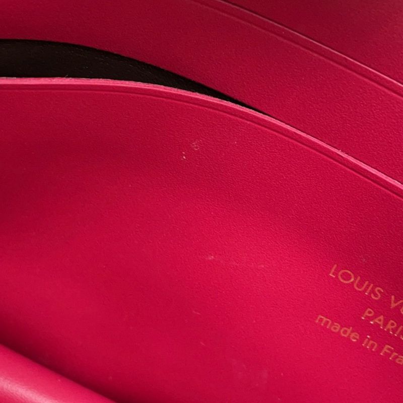 ルイヴィトン チェーンショルダーウォレット モノグラム ポルトフォイユ フローラル M69578 
LOUIS VUITTON 財布