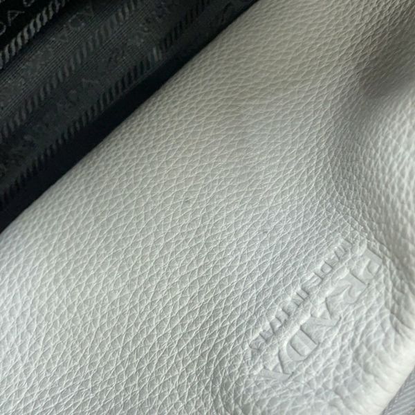 プラダ ハンドバッグ パンチングロゴ トート スモール 1BG390 PRADA