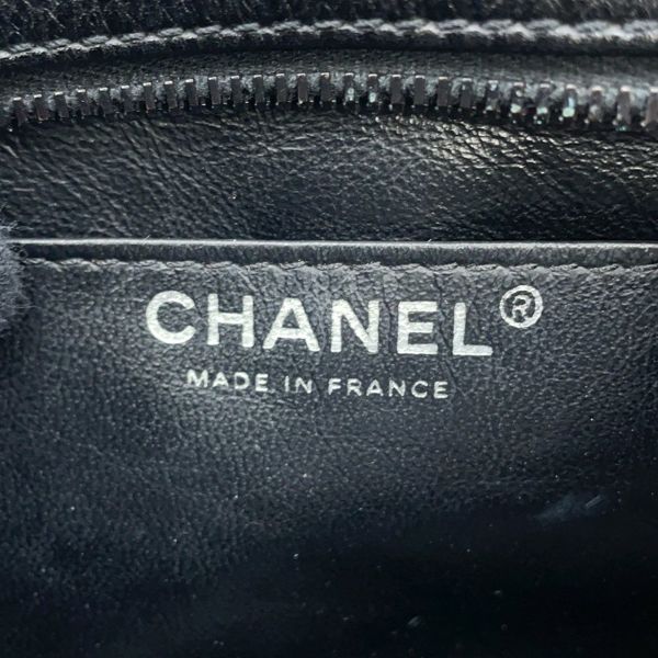 シャネル チェーンショルダーバッグ マトラッセ 2.55 CHANEL 黒