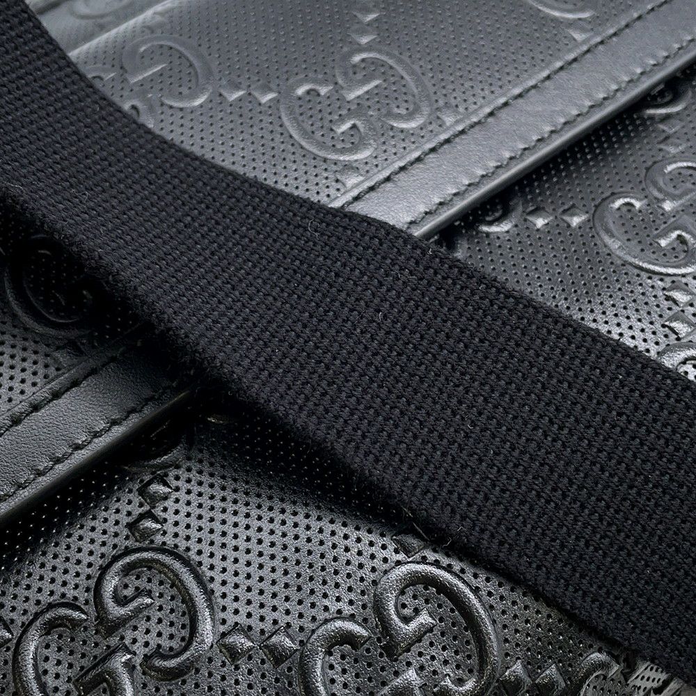 グッチ ショルダーバッグ GGエンボス  レザー 658565 GUCCI バッグ メンズ 黒