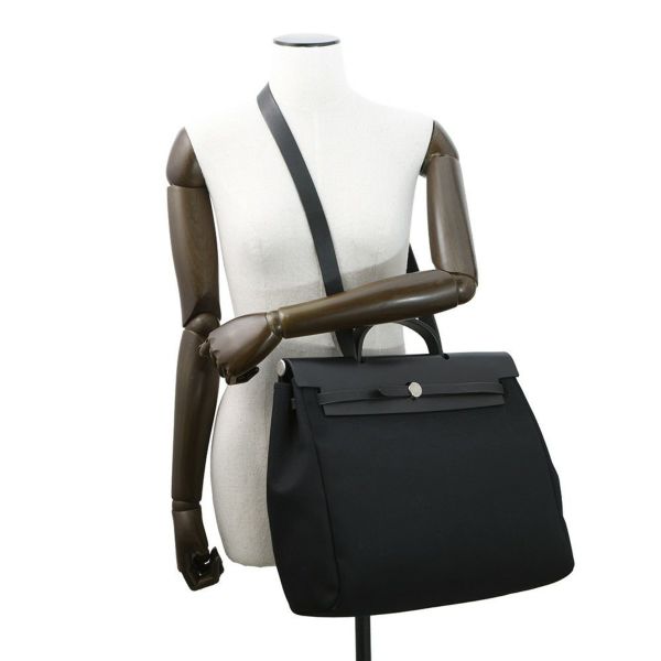 エルメス ショルダーバッグ エールバッグMM ブラック/シルバー金具 トワルオフィシエ/レザー □G刻印 黒