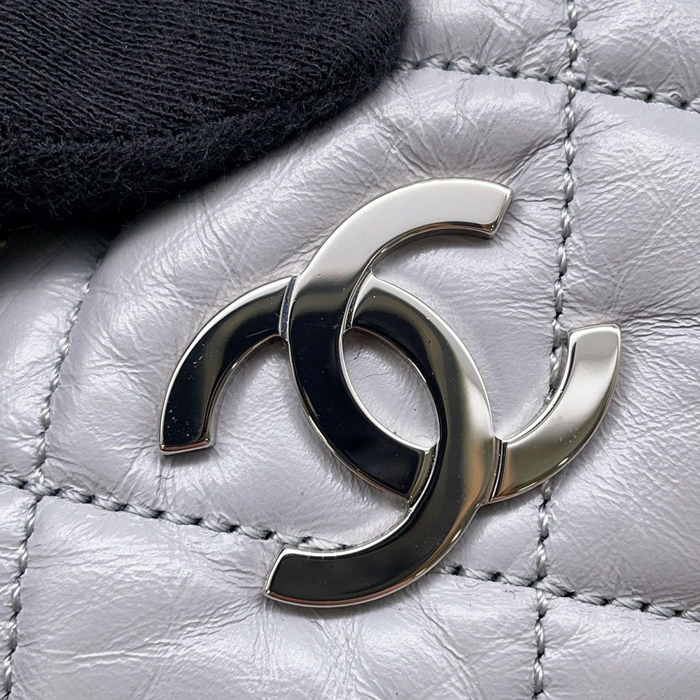 シャネル チェーンショルダーバッグ ラグジュアリーライン カーフスキン CHANEL バッグ