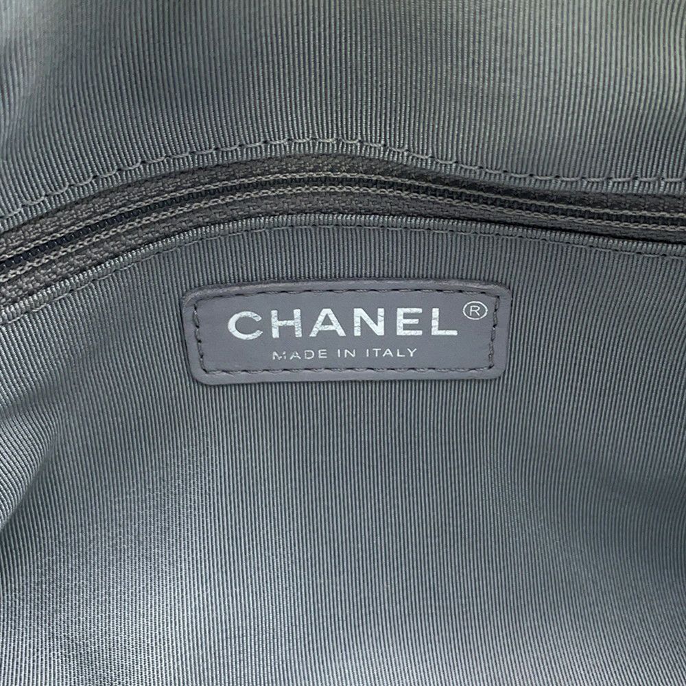 シャネル チェーンショルダーバッグ ラグジュアリーライン カーフスキン CHANEL バッグ