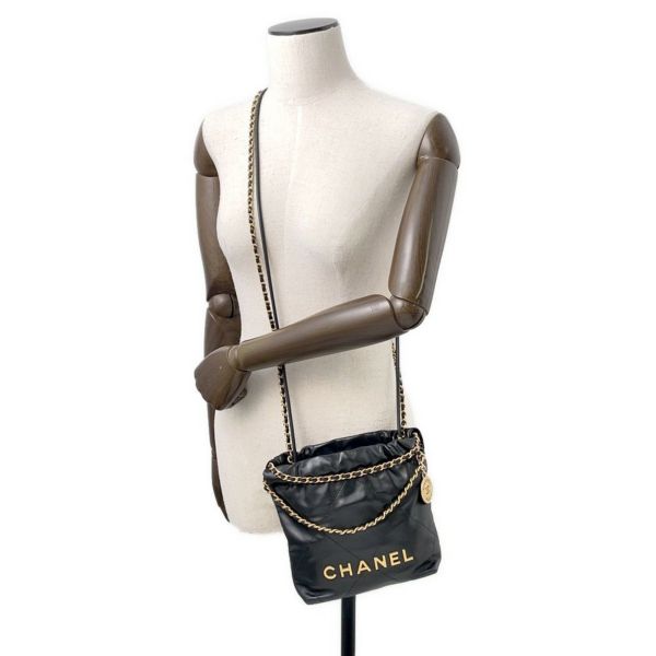 シャネル ハンドバッグ CHANEL 22 ミニ ココマーク シャイニーカーフレザー AS3980 CHANEL 2way 黒