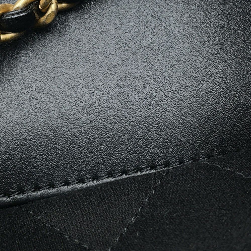 シャネル ハンドバッグ CHANEL 22 ミニ ココマーク シャイニーカーフレザー AS3980 CHANEL 2way 黒
