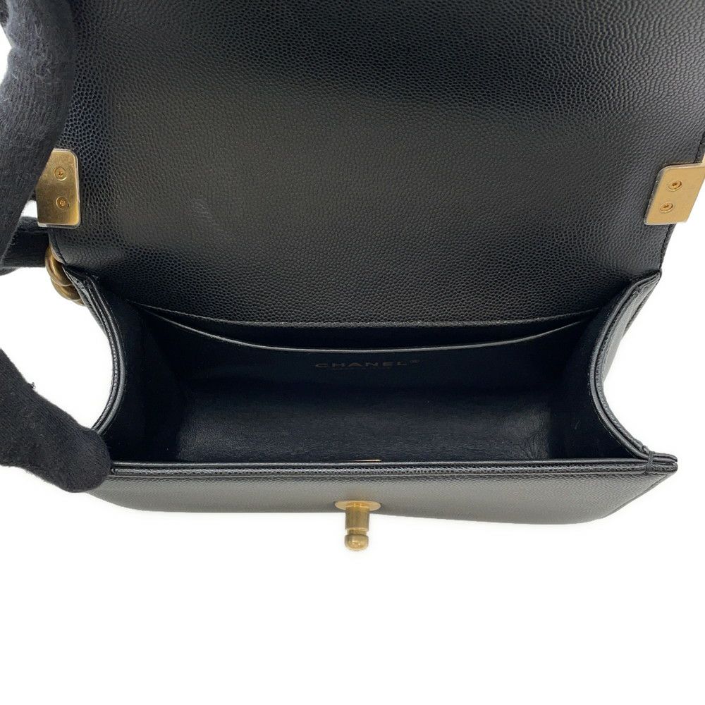 シャネル チェーンショルダーバッグ ボーイシャネル スモール マトラッセ ココマーク A67085 BOY CHANEL 黒