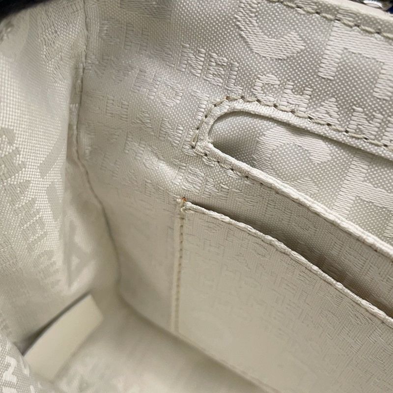 シャネル チェーンショルダーバッグ ココマーク ラムスキン シルク カメリアチャーム付き CHANEL バッグ