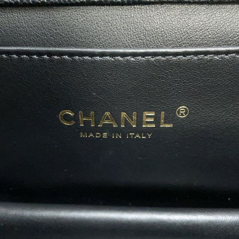 シャネル チェーンショルダーバッグ ココマーク マトラッセ ココファースト キャビアスキン AS3580 CHANEL 黒