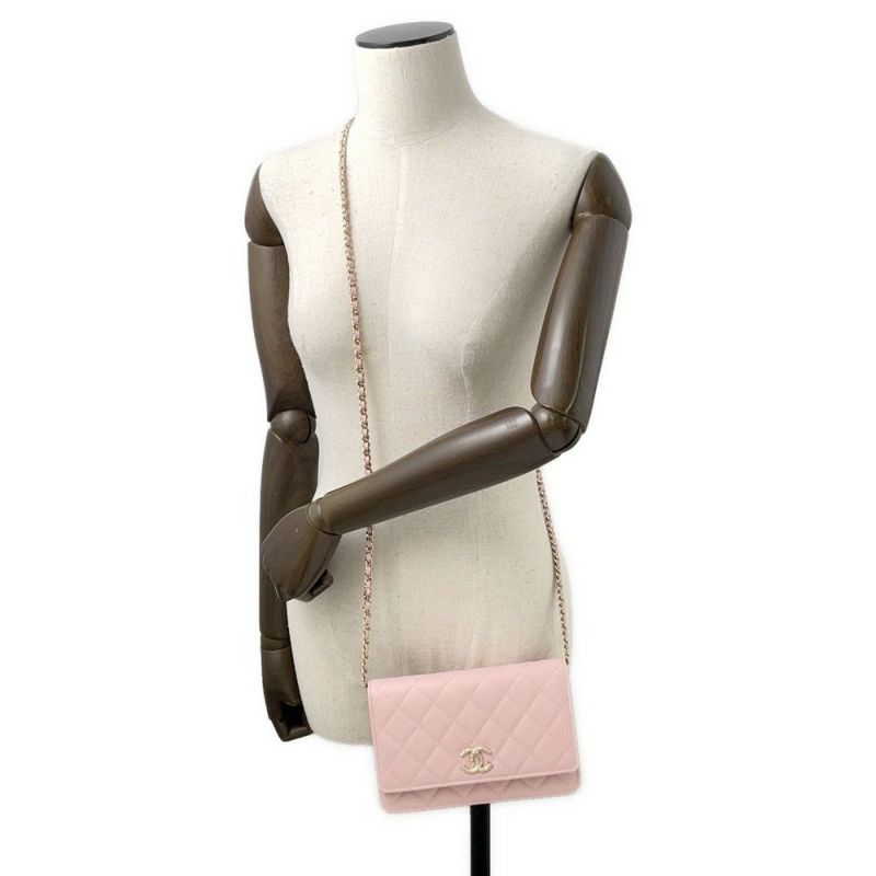 シャネル チェーンウォレット マトラッセ ココマーク キャビアスキン AP4246 CHANEL 財布