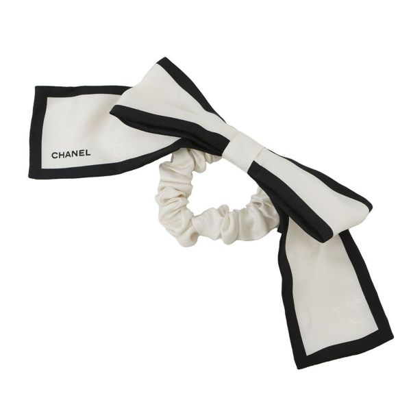 シャネル シュシュ リボン ロゴ シルク AA7530 CHANEL ヘアアクセサリー 白