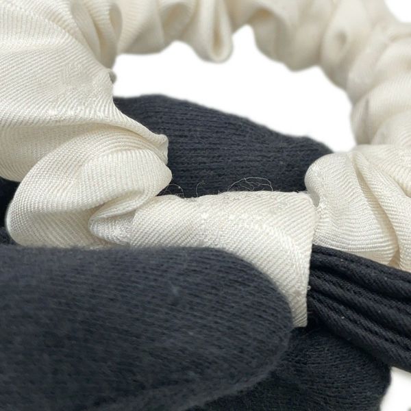 シャネル シュシュ リボン ロゴ シルク AA7530 CHANEL ヘアアクセサリー 白