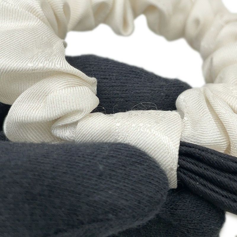 シャネル シュシュ リボン ロゴ シルク AA7530 CHANEL ヘアアクセサリー 白