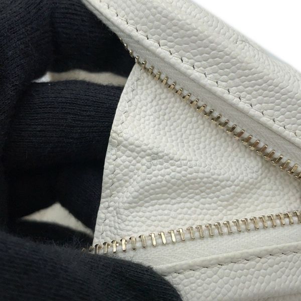 シャネル ポーチ ココマーク マトラッセ コスメポーチ A80909 CHANEL 小物入れ 化粧ポーチ 白