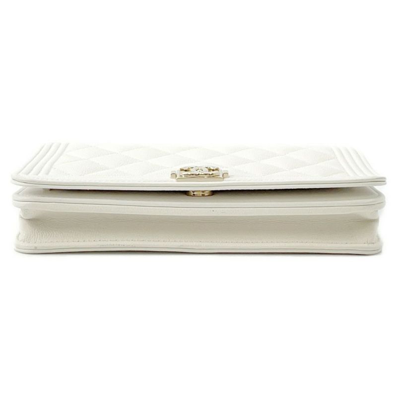 シャネル チェーンウォレット ボーイシャネル マトラッセ ココマーク キャビアスキン AP1117 CHANEL 白