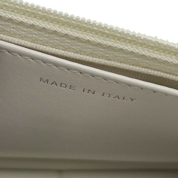 シャネル チェーンウォレット ボーイシャネル マトラッセ ココマーク キャビアスキン AP1117 CHANEL 白
