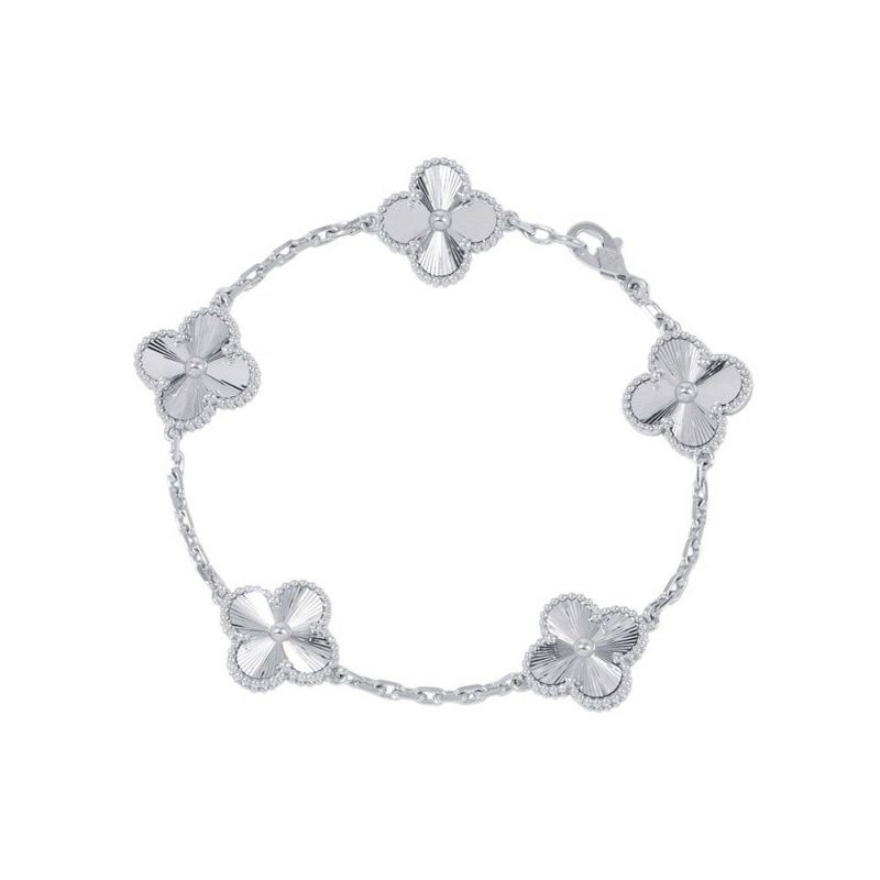 ヴァンクリーフ＆アーペル ブレスレット ヴィンテージ アルハンブラ ブレスレット 5モチーフ ギヨシェ K18WG VCARP9XE00