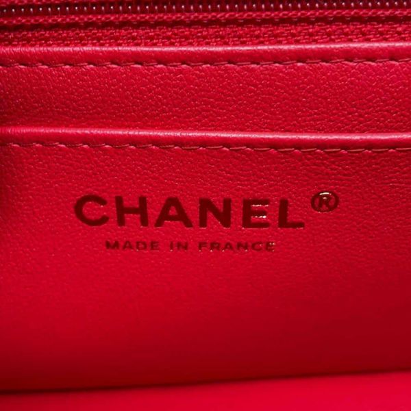 シャネル チェーンショルダーバッグ ココマーク ミニ マトラッセ ラムスキン A69900 CHANELフラップ