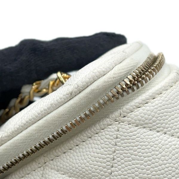 シャネル チェーンショルダーバッグ バニティ ココマーク マトラッセ トランプ キャビアスキン AP3079 白