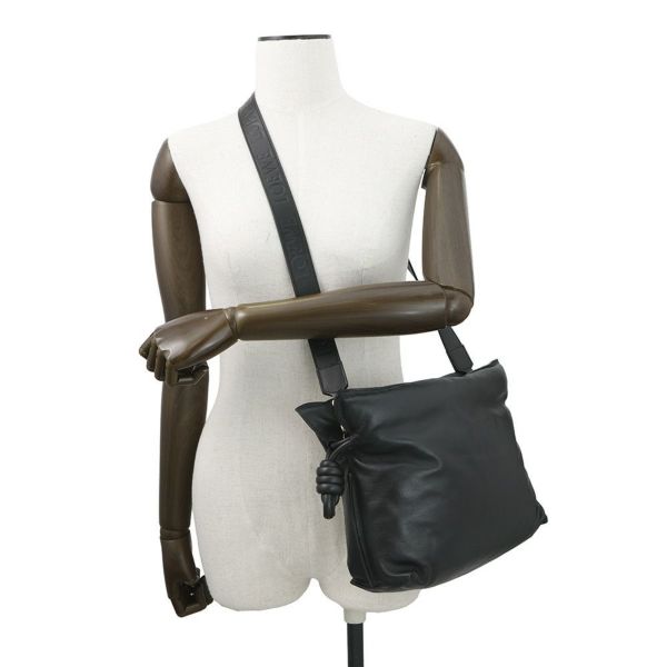 ロエベ ショルダーバッグ パファー フラメンコクラッチ レザー A411FC1X67 LOEWE 2wayクラッチバッグ 黒