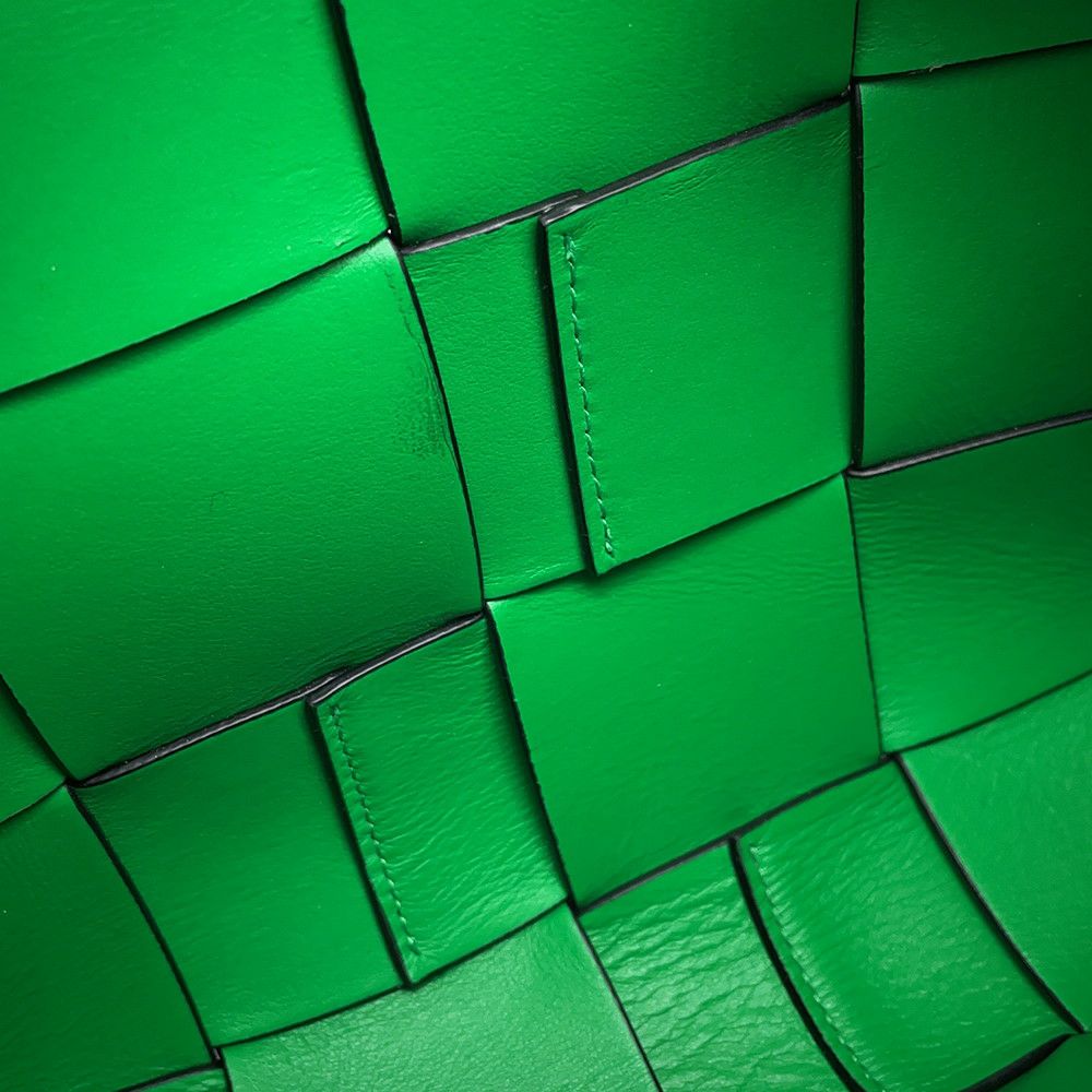 ボッテガヴェネタ ショルダーバッグ カセット カメラバッグ カーフレザー 730027 BOTTEGA VENETA 黒