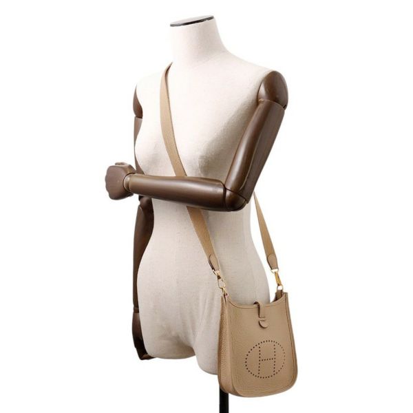 エルメス ショルダーバッグ エブリンTPM 111cm ベージュマルファ/ゴールド金具 トリヨンクレマンス W刻印