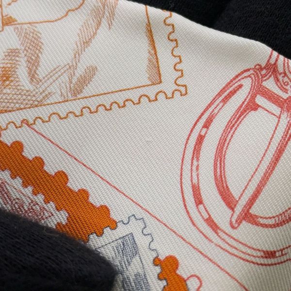 エルメス スカーフ ツイリー フォーブルの切手愛好家 HERMES シルクツイル 2025年秋冬