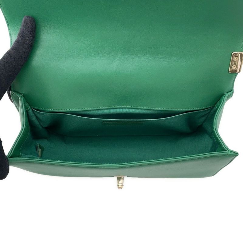 シャネル チェーンショルダーバッグ ボーイシャネル ラムスキン A67086 CHANEL バッグ