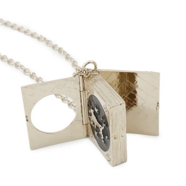 シャネル ロングネックレス ブックモチーフ ロケットペンダント B22C AB7521 CHANEL アクセサリー