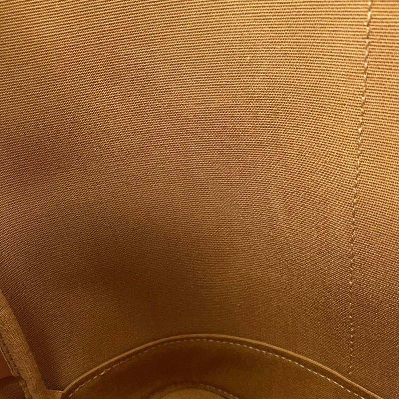 セリーヌ ショルダーバッグ トリオンフ スモールバケット 191442CAS.04LU CELINE ブラウン