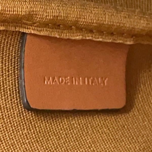 セリーヌ ショルダーバッグ トリオンフ スモールバケット 191442CAS.04LU CELINE ブラウン