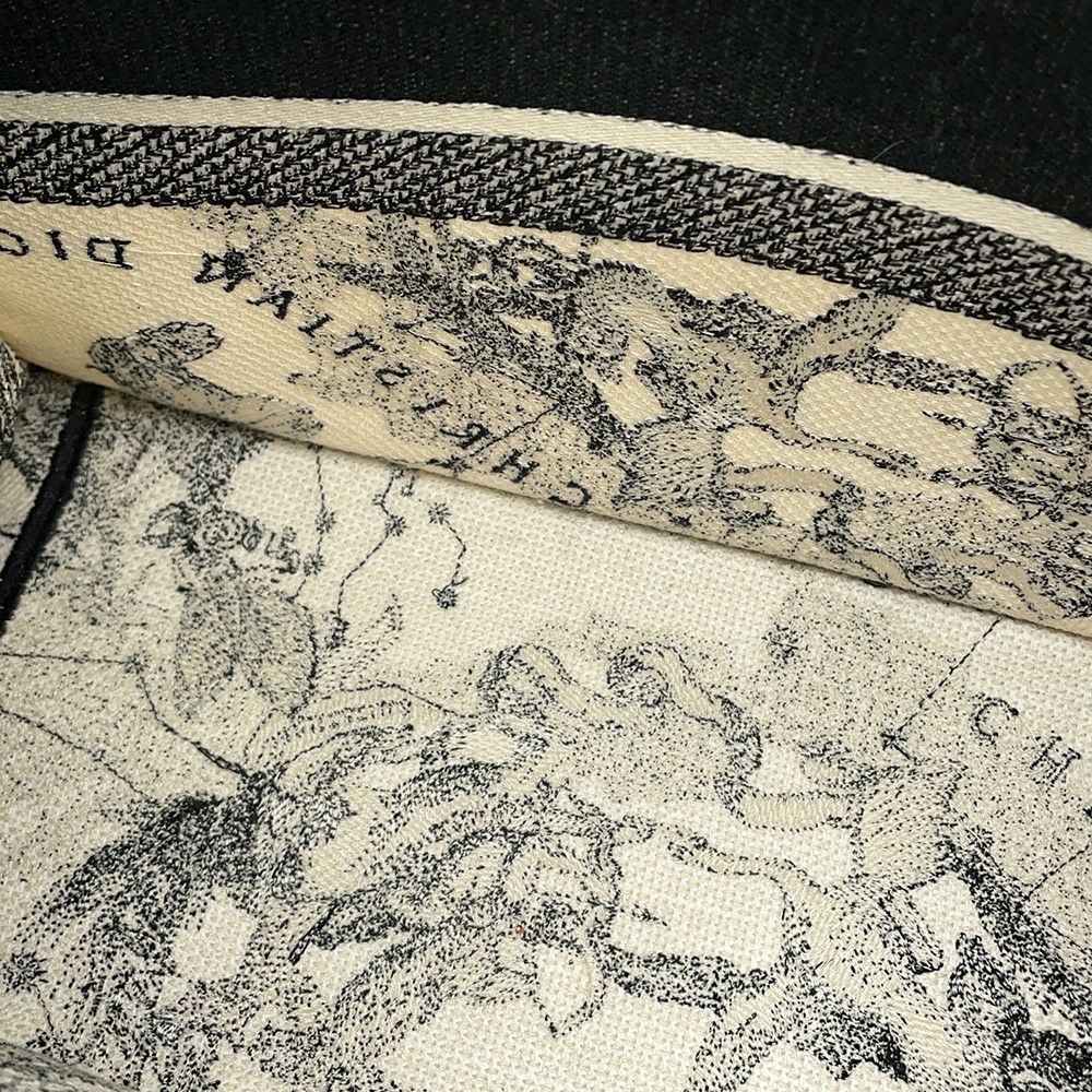 クリスチャン・ディオール トートバッグ ブックトート ゾディアック エンブロイダリー ミディアム M1296ZRHZ_M06E 白 黒