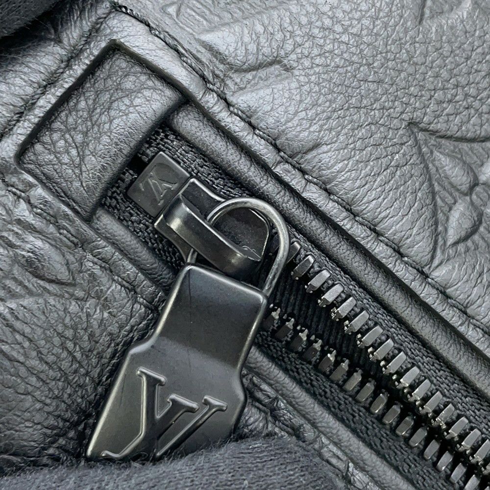 ルイヴィトン ボディバッグ モノグラム・シャドウ ディスカバリー・バムバッグPM M46036 ウエストバッグ 黒 ブラック